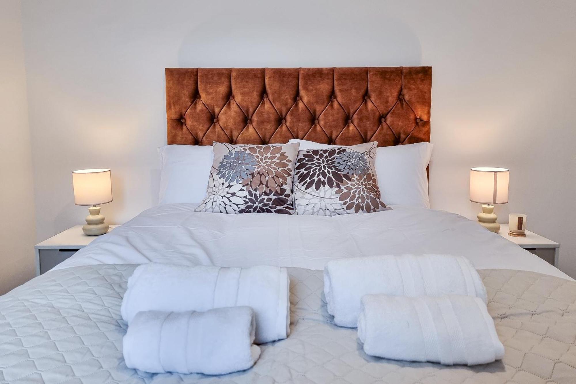 Ashfield Co-Living - Private Room Self-Cater Манчестър Екстериор снимка