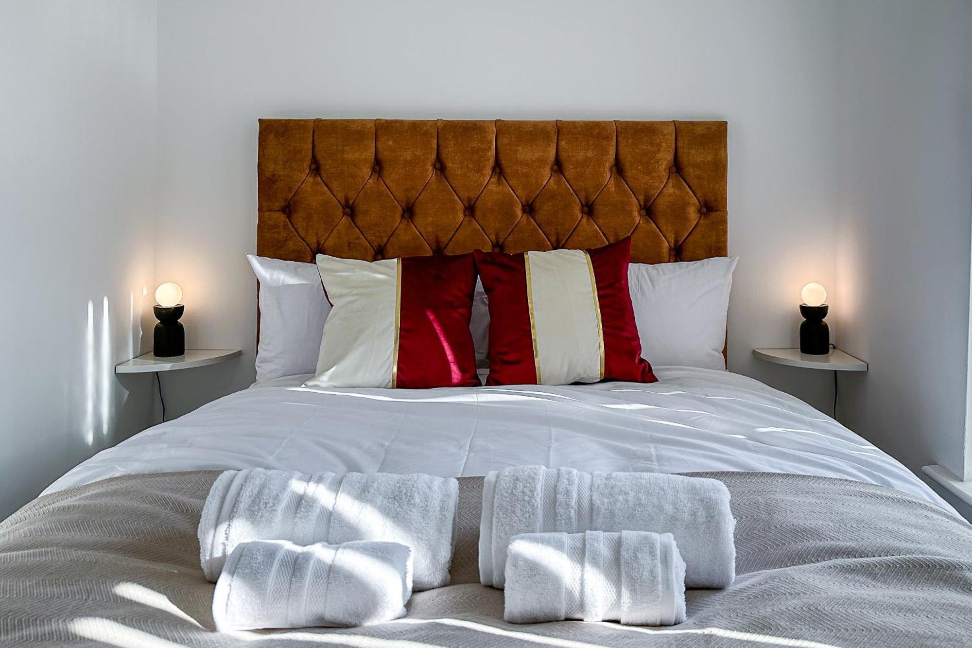 Ashfield Co-Living - Private Room Self-Cater Манчестър Екстериор снимка