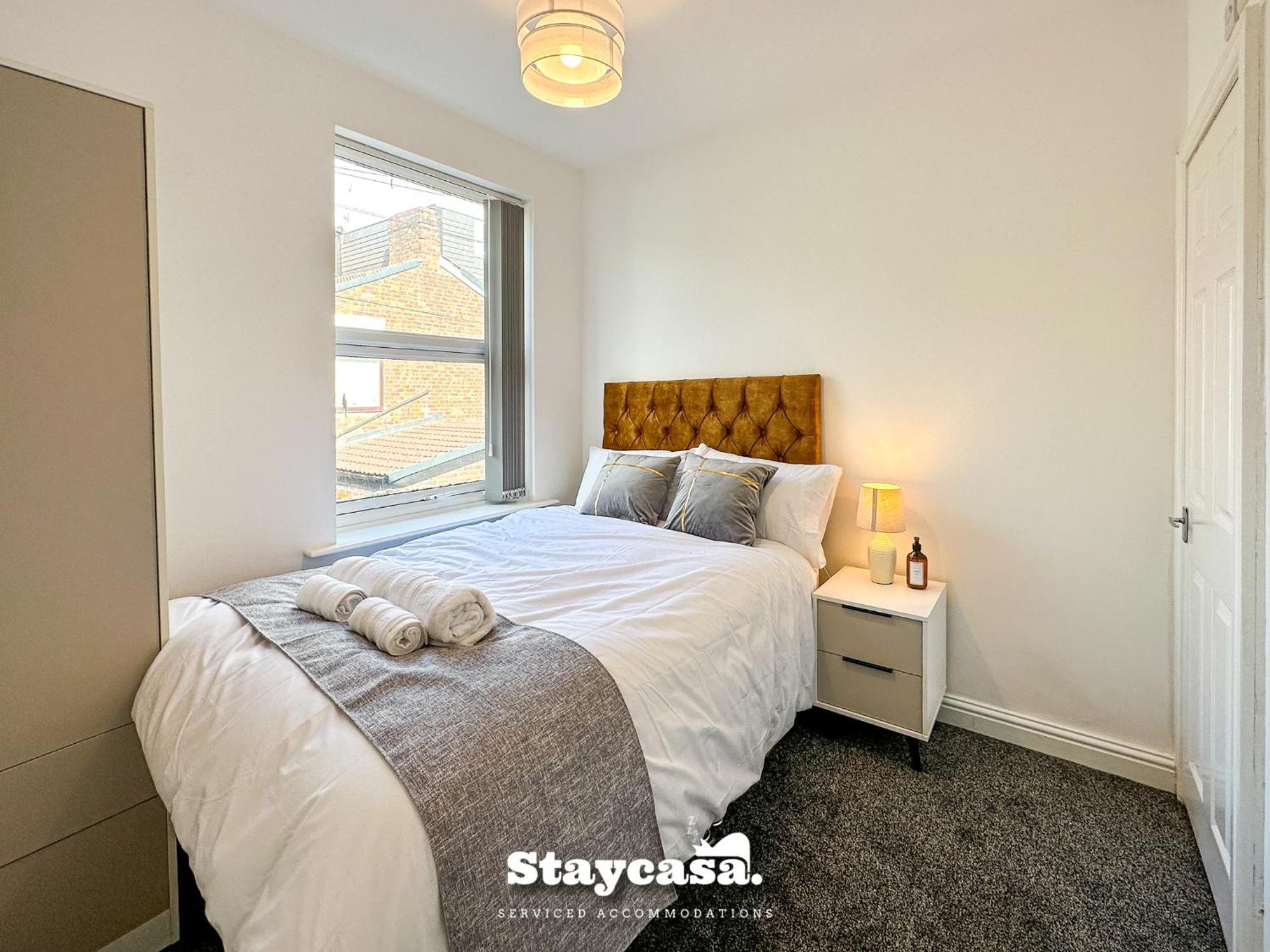 Ashfield Co-Living - Private Room Self-Cater Манчестър Екстериор снимка